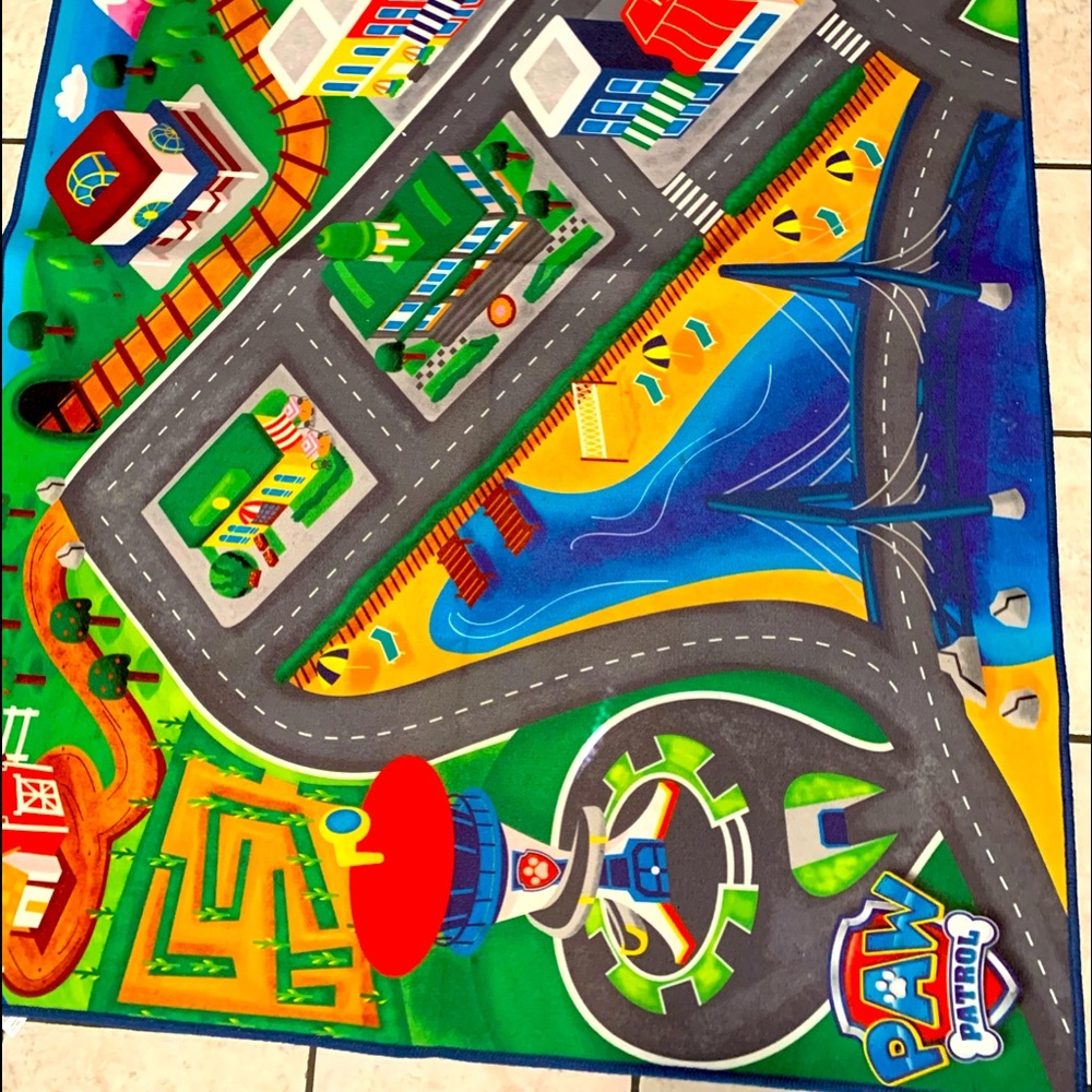 NEVER USED Activity rug & vehicles